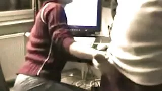 ประตูหลังผมน้ำตาลเข้ม วีดีโอ โปั